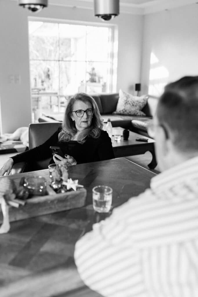 fremdgehen verarbeiten , geht das? Ja, unbedingt, durch tiefe und ehrliche Gespräche sowie professionelle Beratung helfen dabei. Lebens-Linie Sabine Lahme in Düsseldorf ist speziealisiert auf alle Fragen der Beziehungs-Dynamik